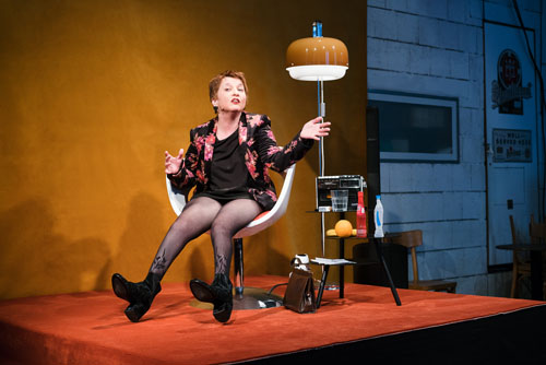 Elisabeth Löffler: Sit-Down Comedy. © TomTom