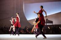 Springen, drehen, heben, tanzen: Hamburg Ballett tanzt mit der 7. Symphonie von Beethoven. 