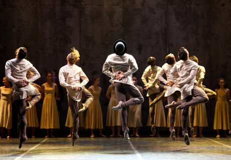 Akram Khan: „Giselle“. Das English National Ballet tanzt den indischen Kathak.
