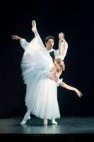 „Les Sylphides“ mit Olga Esina und Masayu Kimoto.