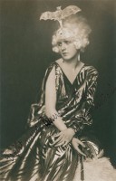 Tilly Losch als Prinzessin Teeblüte in Schlagobers (Richard Strauss), 1924 fotografiert von Trude Fleischman © Theatermuseum Wien Tru