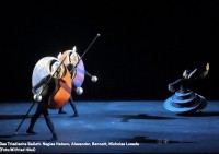 Hier tanzt das Bauhaus tatsächlich "Triadisches Balett". Rekonstruktion an der Bayerische Staatsoper.  © Bayerische Staaatsoper