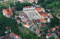 Der wunderschöne Renaissanceplatz von Nové Mêsto, wo die Familie Czermak gelebt hat. © Karelji / Wikipedia