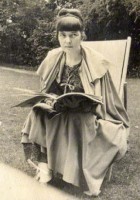 Katherine Mansfield (1888–1923), fotografiert von Ottoline Morrell, etwa 1917. © gemeinfrei