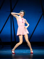 Elisa Lodolini tanzt in der Premiere das verwöhnte Töchterl Aurora.